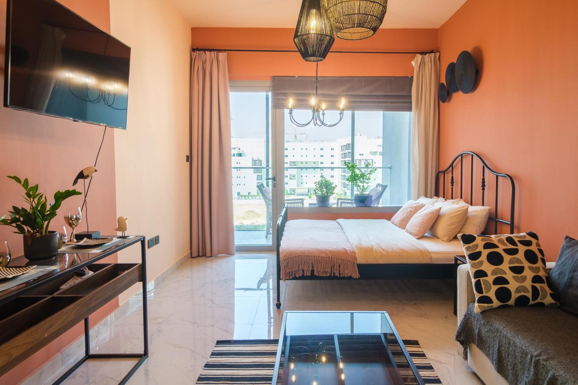 Poolside Charm Apartment Абу Даби Екстериор снимка